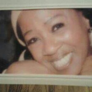 Meet your Posher, Tia